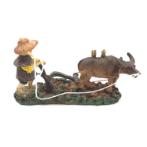 MAN AND OX 15X5X9cm DECO009